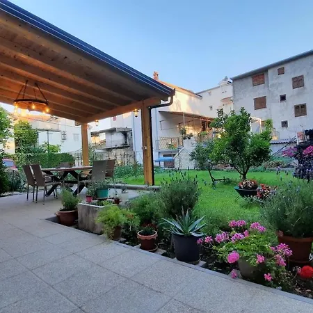 Basic Apartment